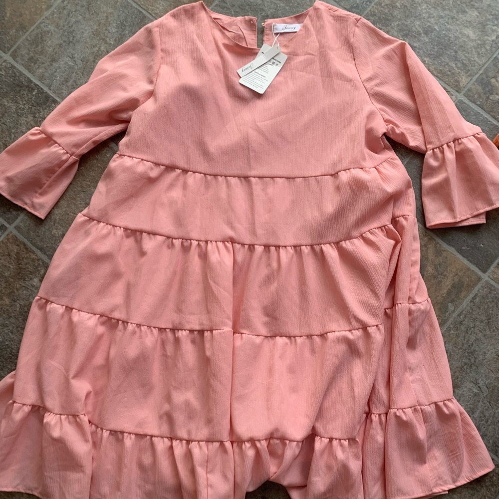Size medium women’s long sleeve dress